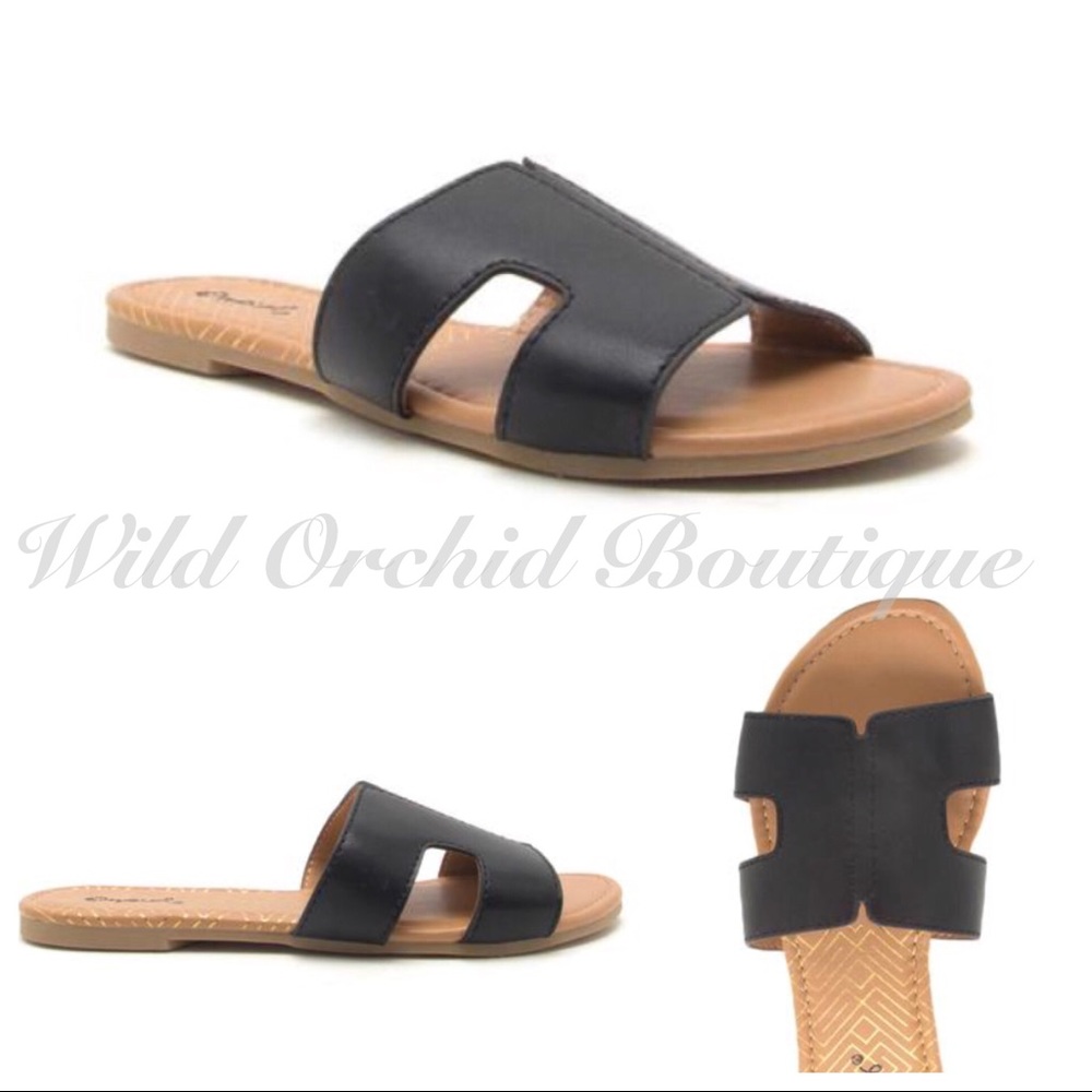 •Closeout•Slide Sandal